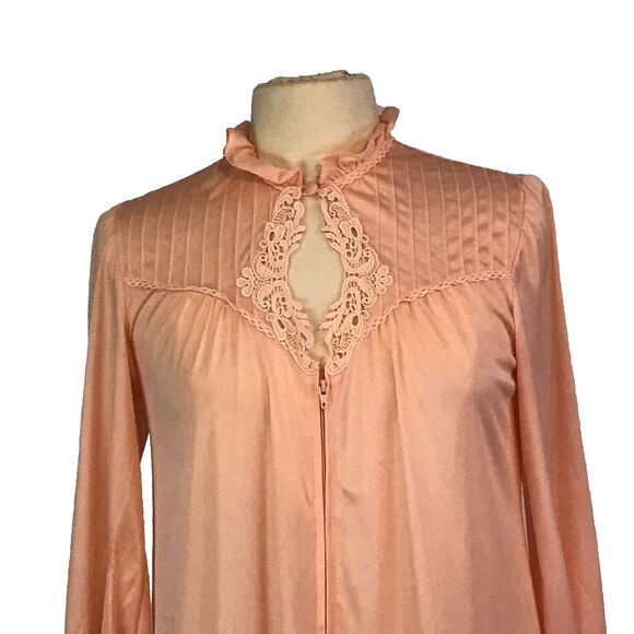 Womens Vintage Peach Midi Zip Front Robe, Keyhole Lace Ruffle Neck,‎ 38 Bust - Picture 2 of 7